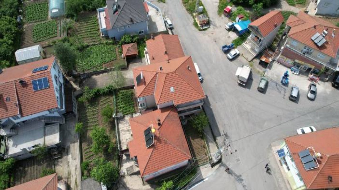 Bu köydeki evler elektrik santrali gibi çalışıyor