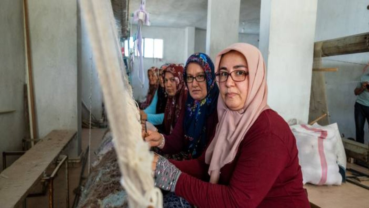 El dokuma halılar makineleşmeye direniyor