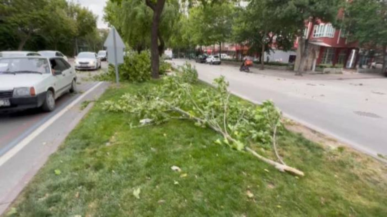 Konya'da fırtına camekanları uçurdu! İşte o an!