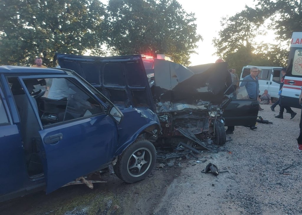 Bursa'da feci kaza: 1 ölü, 3 yaralı