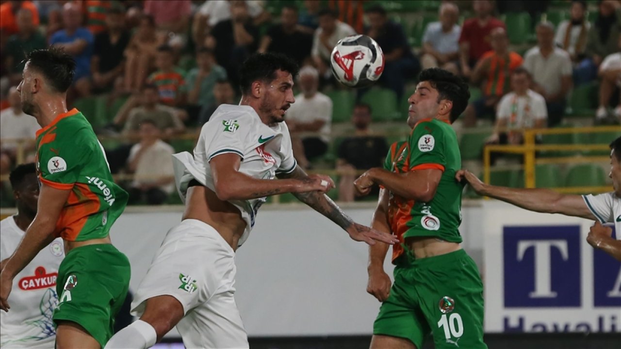 Alanyaspor ile Çaykur Rizespor puanları paylaştı