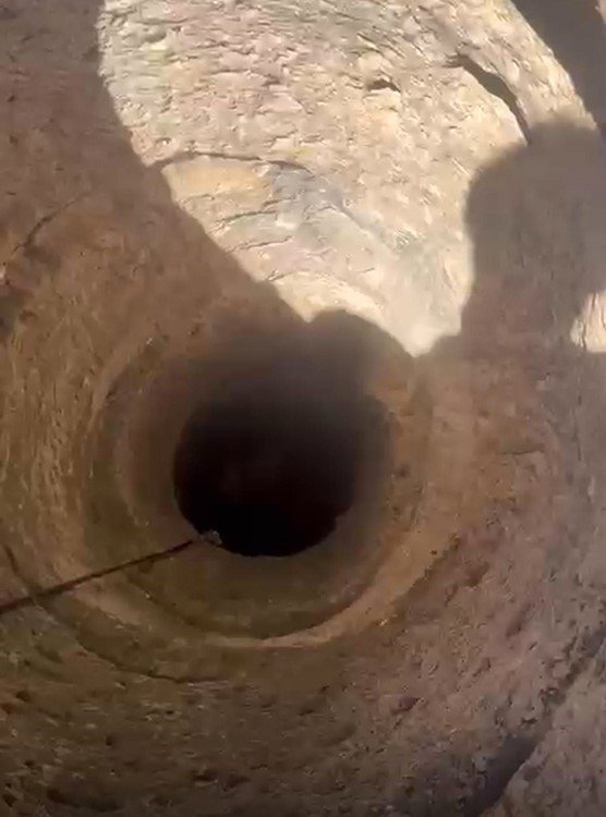 Video çekerken kuyuya düştü!