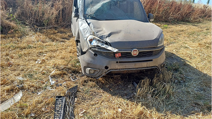Konya yolunda kaza: Şarampole devrildi