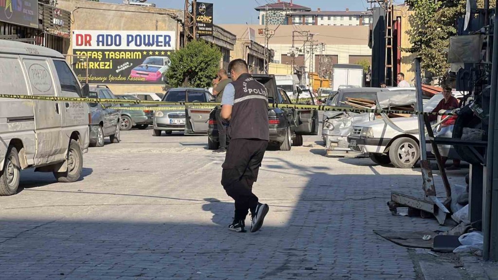 Konya'da arabayı yapmayan usta ile müşteri arasında bıçaklı kavga!