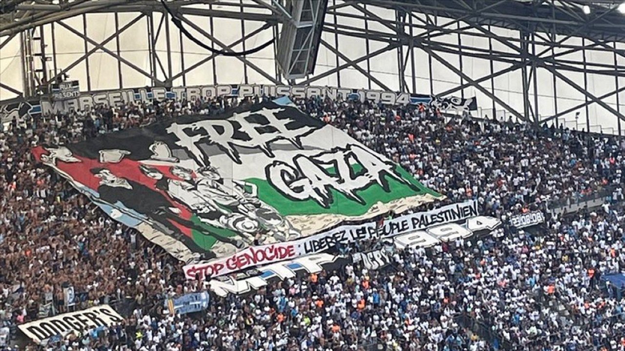 Yeşil sahalarda Filistin desteği artıyor