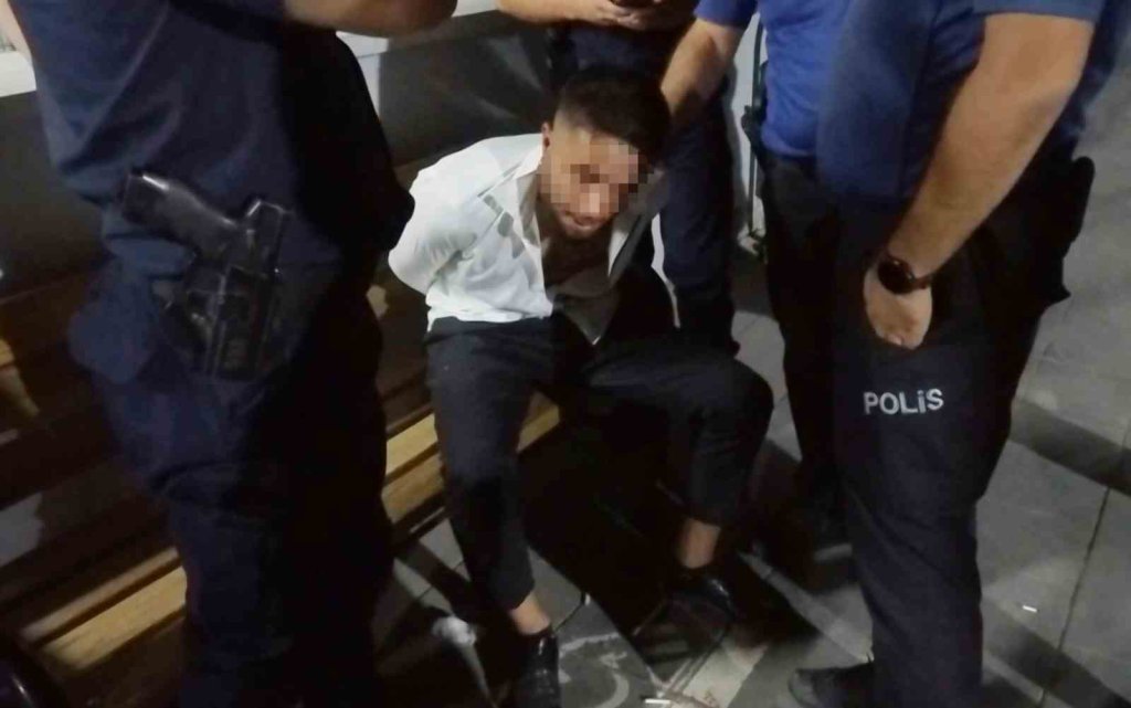 Kayınbiraderine kızdı, hastane önünde havaya ateş açtı