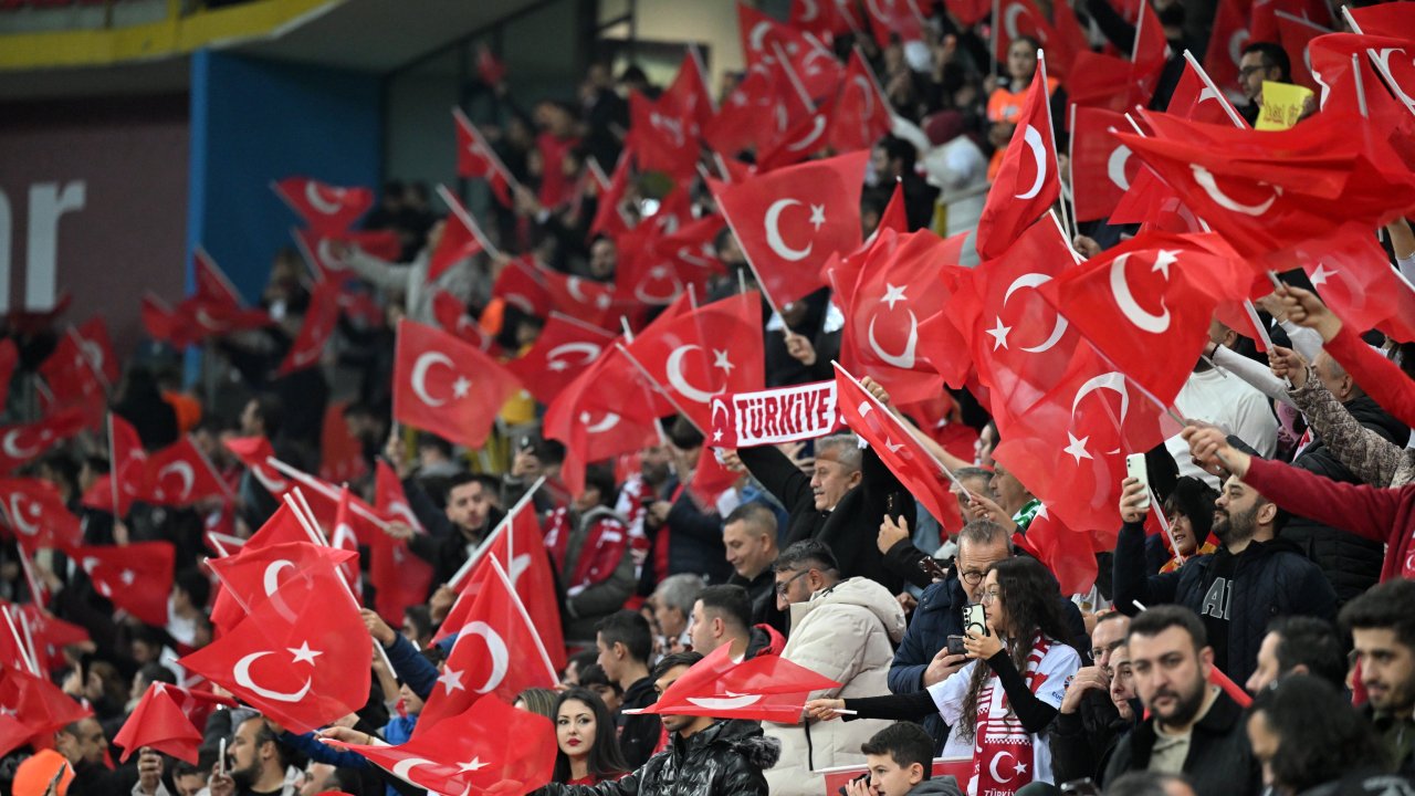 Türkiye-İspanya maçı biletleri satışta