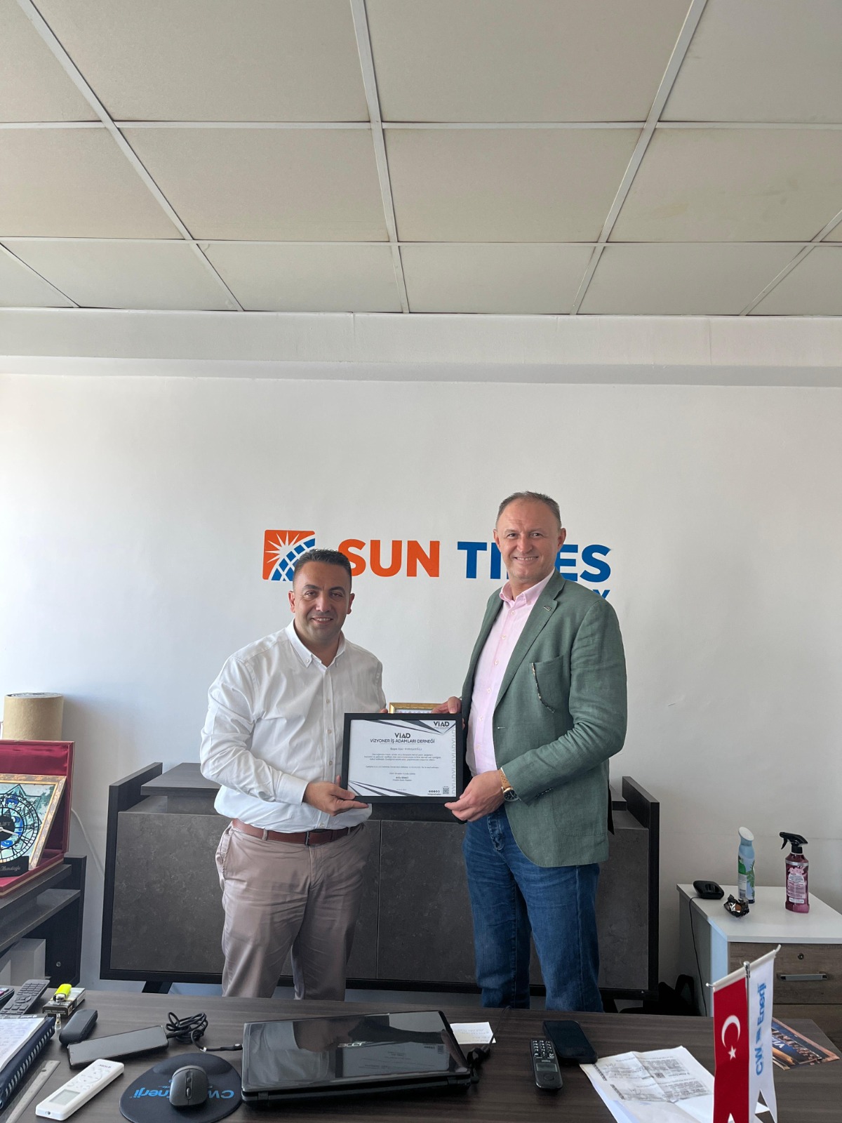 Vizyoner İş Adamları Derneği üyelerini ziyaret etti