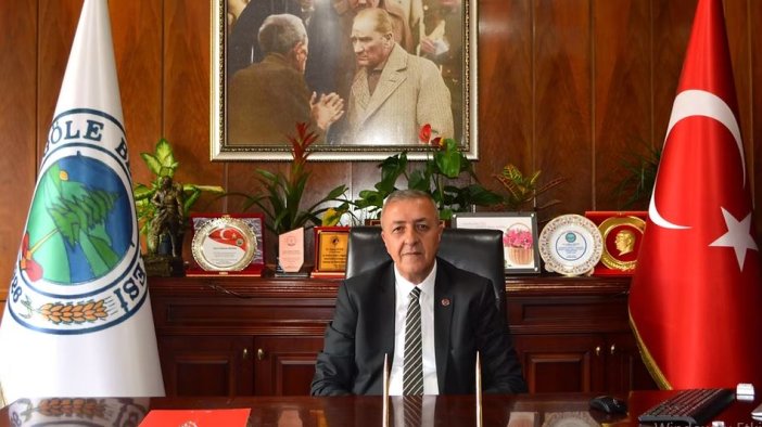 CHP'de istifa rüzgarı sürüyor! 20 yıl sonra CHP'ye belediyeyi kazandıran başkan istifa etti!