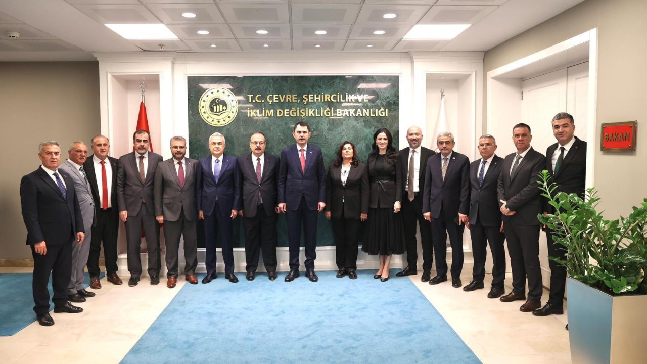 Özlem Çerçioğlu ve Aydın heyetinden Bakan Kurum'a ziyaret