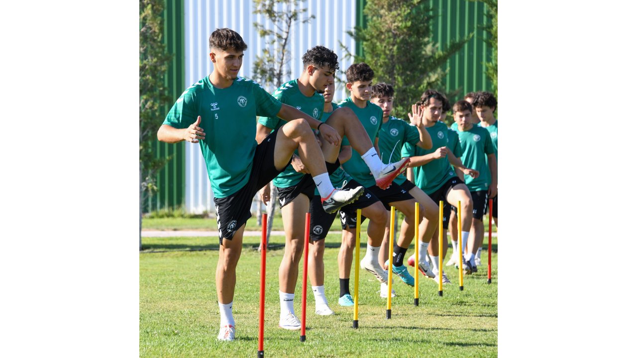 PAF takımında Göztepe mesaisi