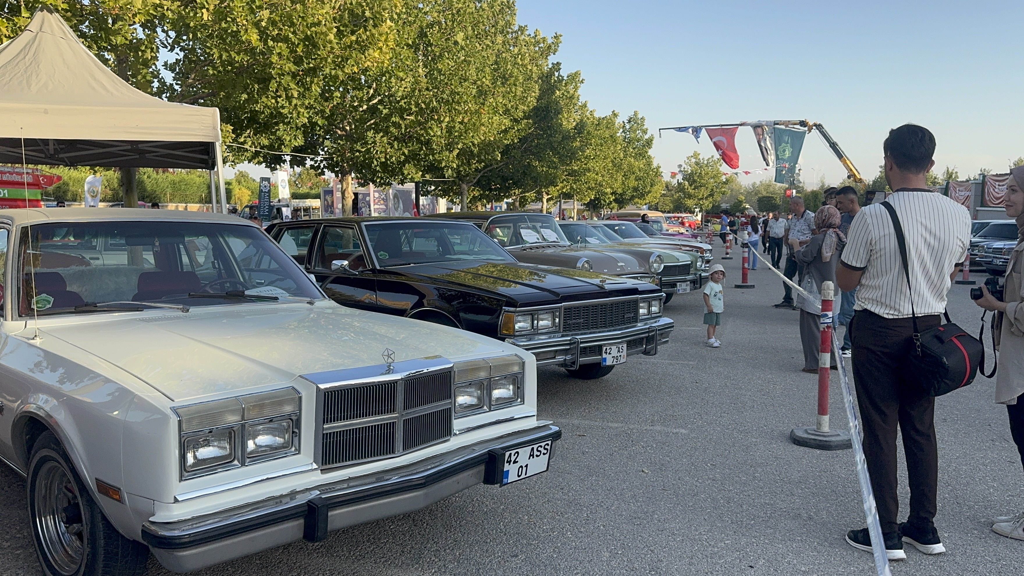 Klasik otomobil tutkunları 3. kez Konya'da buluştu