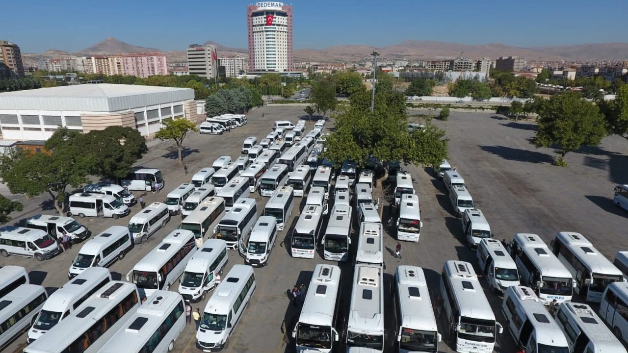 Konya’da çocuklar gibi araçlar da okula hazırlanıyor