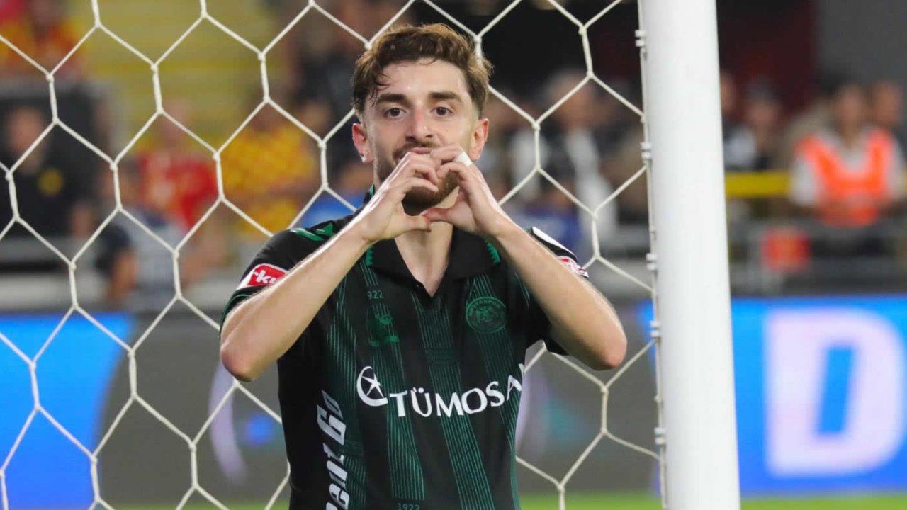 İlk 11'e göz kırptı