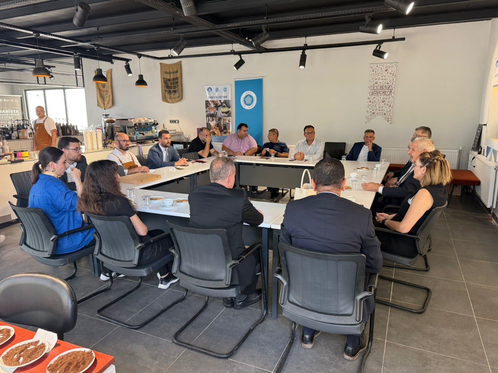 NEÜ’de kahve kültürü bilimsel verilerle ele alındı