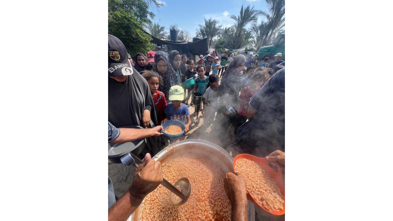 TDV Konya'dan kandilde Gazze'de sıcak yemek