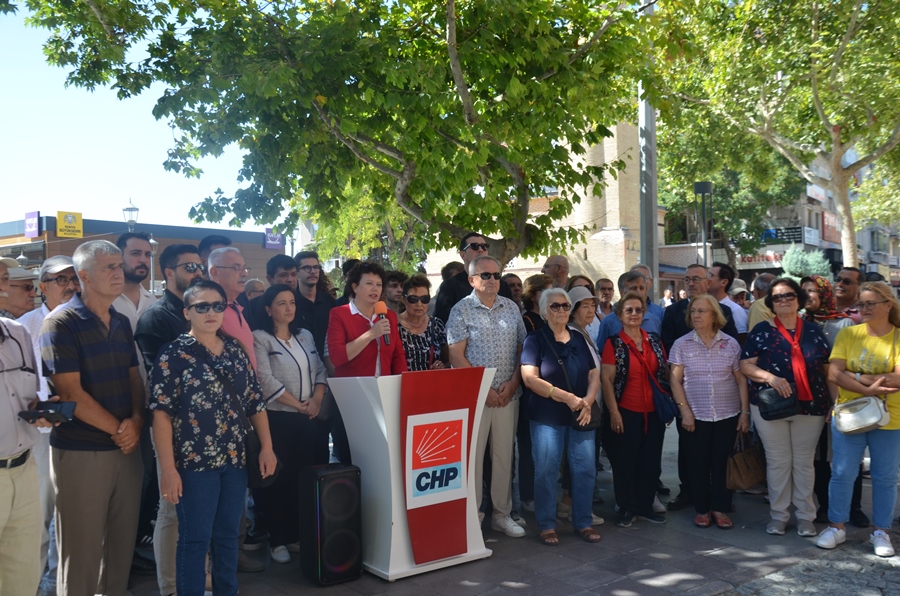 CHP Konya: CHP’nin İstanbul İl Başkanı Özgür Çelik’tir