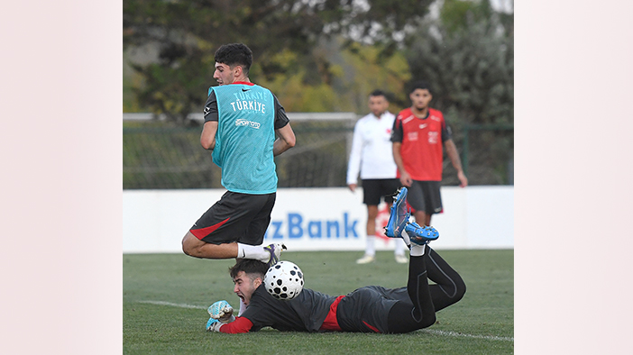 Deniz Ertaş'lı Milliler hazırlıklarını sürdürüyor
