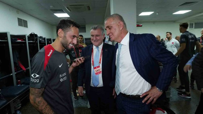 Cumhurbaşkanı Erdoğan’dan A Milli Futbol Takımı’na tebrik telefonu