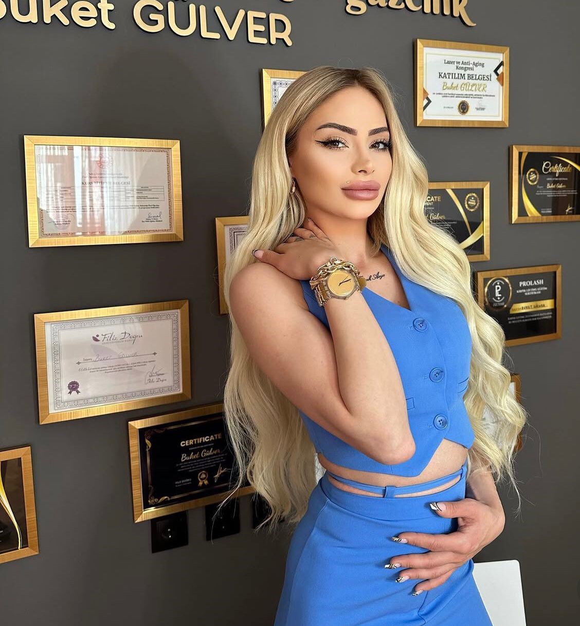 Uzman estetisyen evinde ölü bulundu