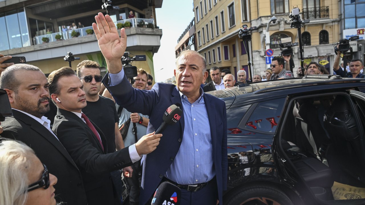 Gürsel Tekin: "Bize petler değil kurşunlar bile işlemez!"