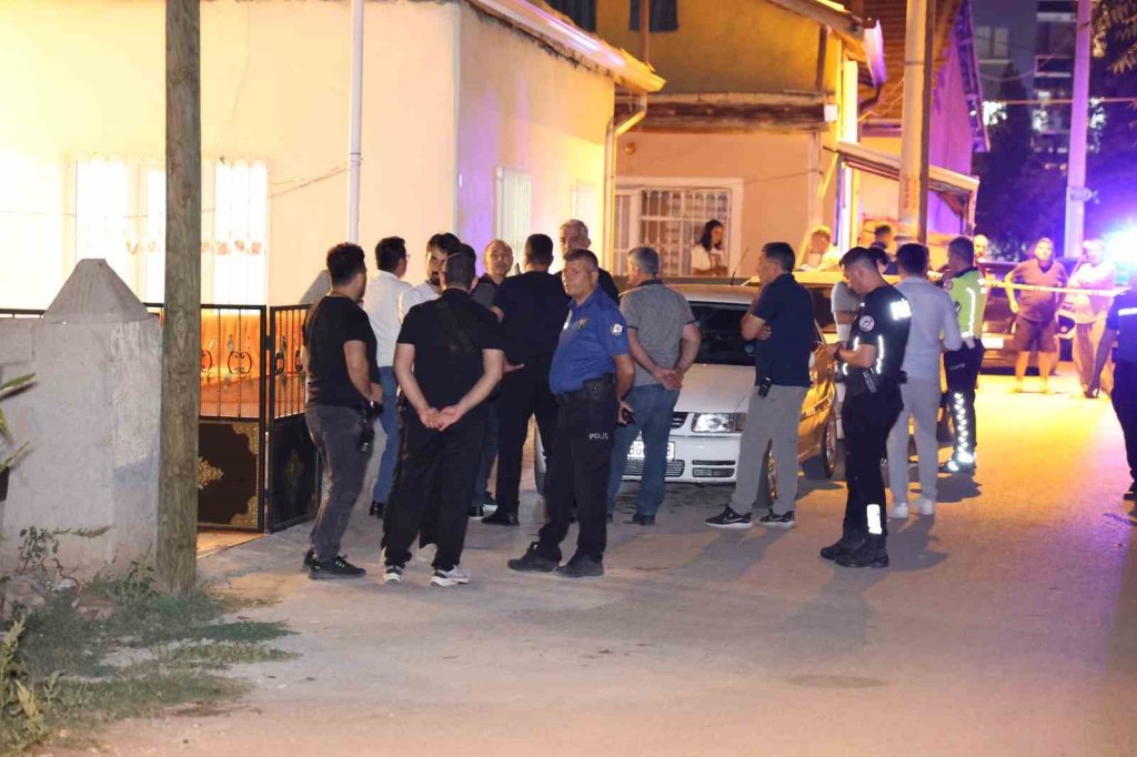 Daha 18 yaşında! Komşusunu, annesini, kardeşini ardından kendini vurdu