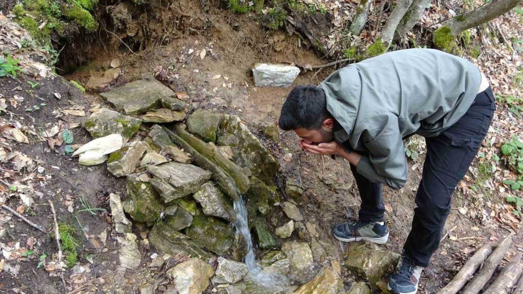Dua edildiğinde aktığına inanılıyor: Herkes bu sudan şifa arıyor
