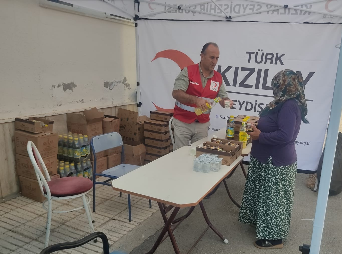 Kızılay'dan öğrencilere sıcak karşılama