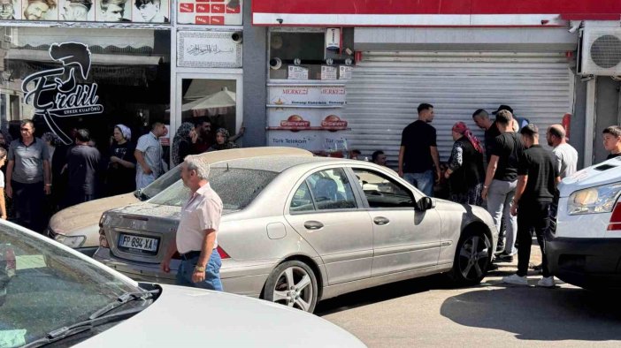 Çarptığı araç, 11 yaşındaki çocuğu duvara sıkıştırdı