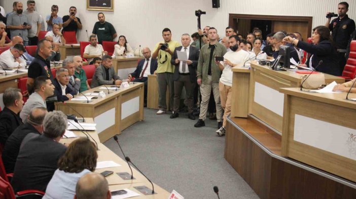 Aydın Büyükşehir Belediye Meclisi 2. defa ertelendi