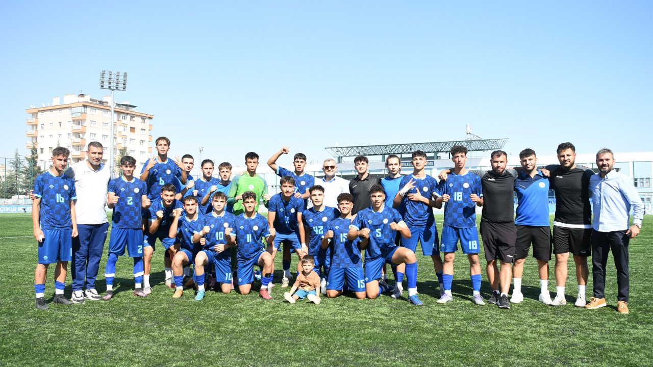 Selçuklu Belediyespor Futbol Takımı çok farklı başladı