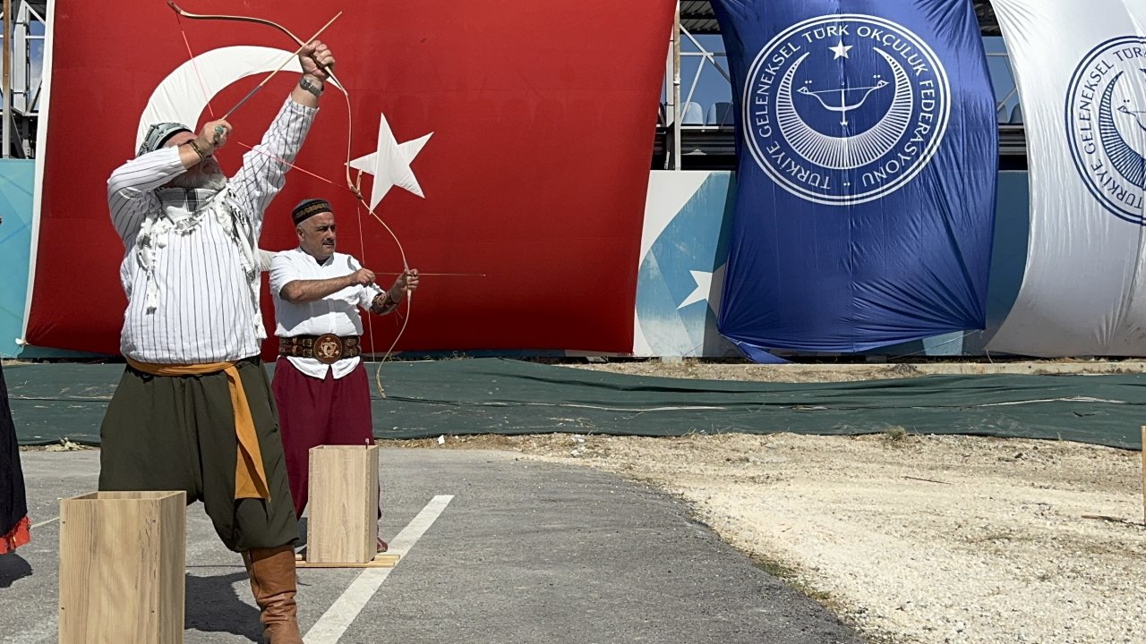 Oklar Konya'da yarışıyor