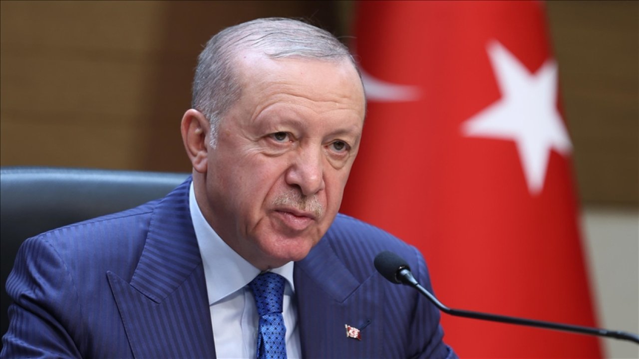 Cumhurbaşkanı Erdoğan'dan Özgür Özel yorumu: "Uydurup duruyor..."