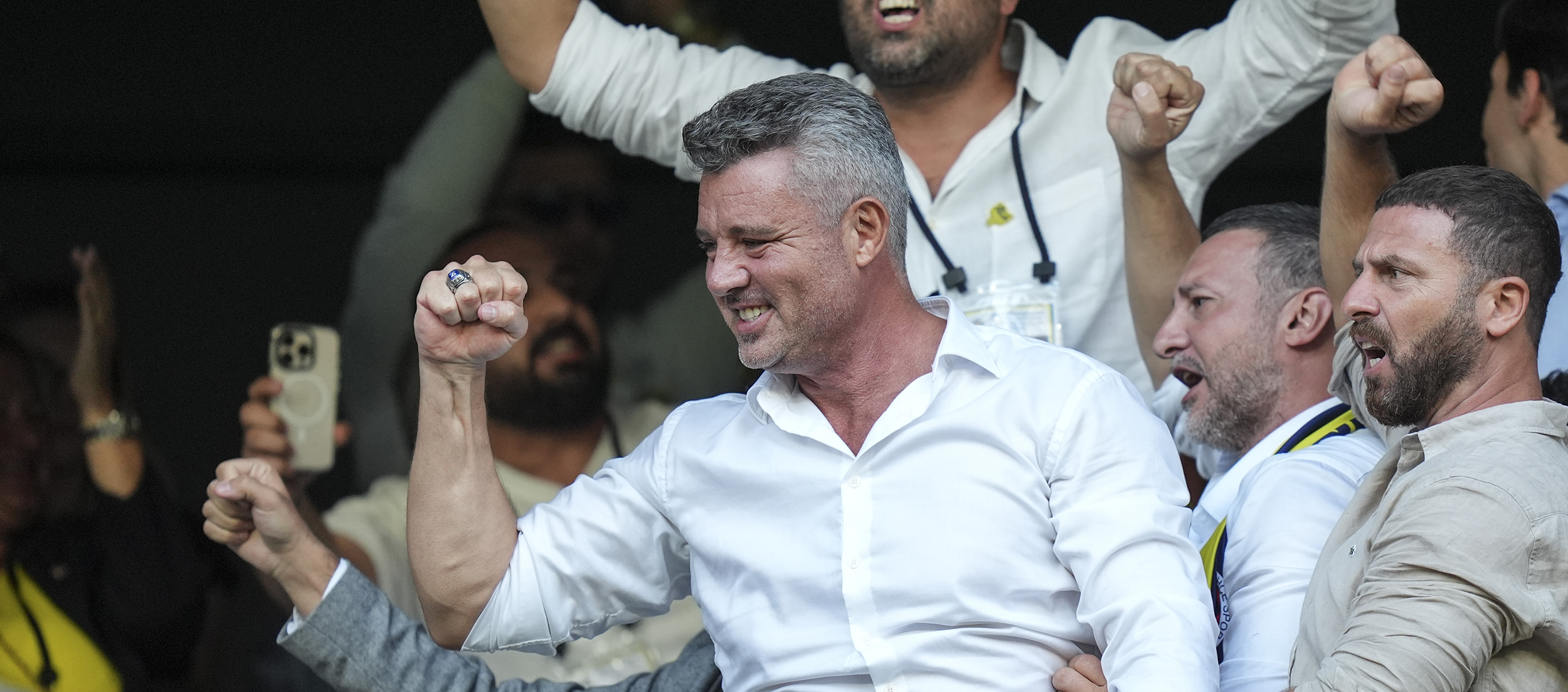 Ali Koç dönemi şampiyonluksuz sona erdi! Yeni başkan Sadettin Saran