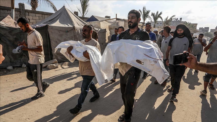 İsrail, Gazze’de sivil yerleşim yerlerini vurdu!