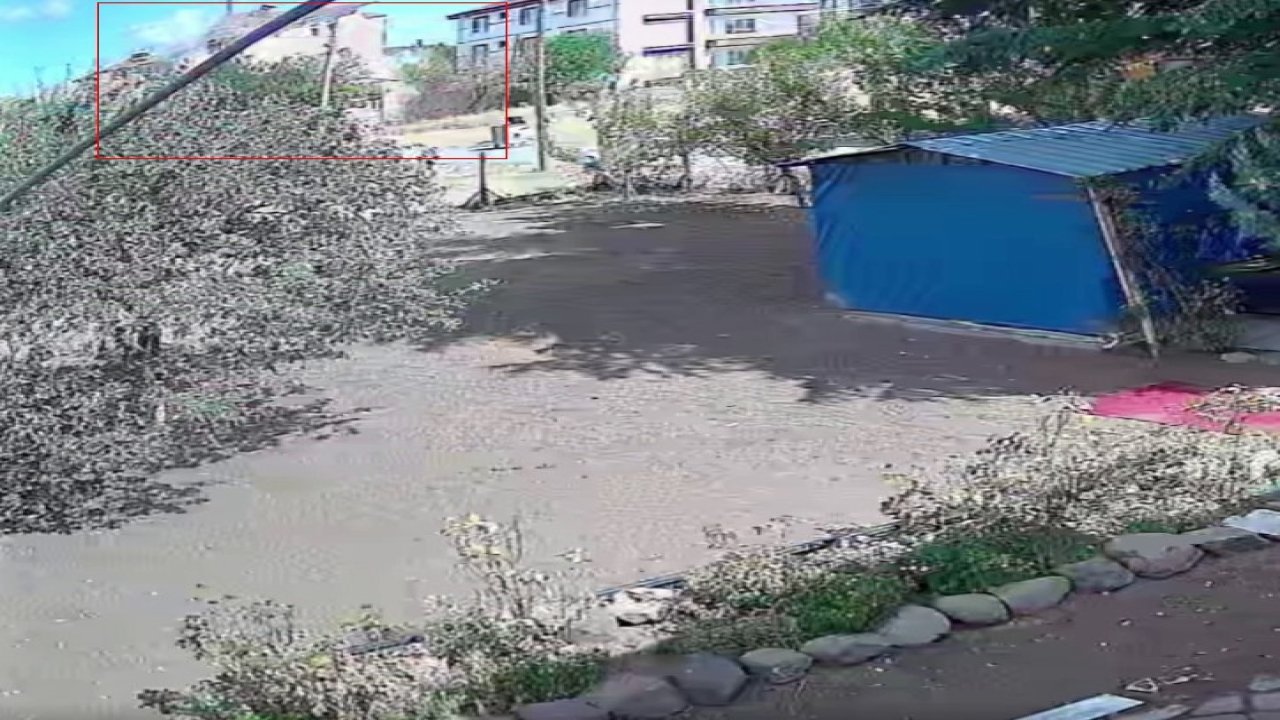 Ankara’da 3 katlı binadaki göçük anı kamerada