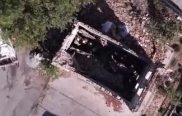 Fatih’te metruk bina çöktü: Enkazda arama çalışması yapılıyor