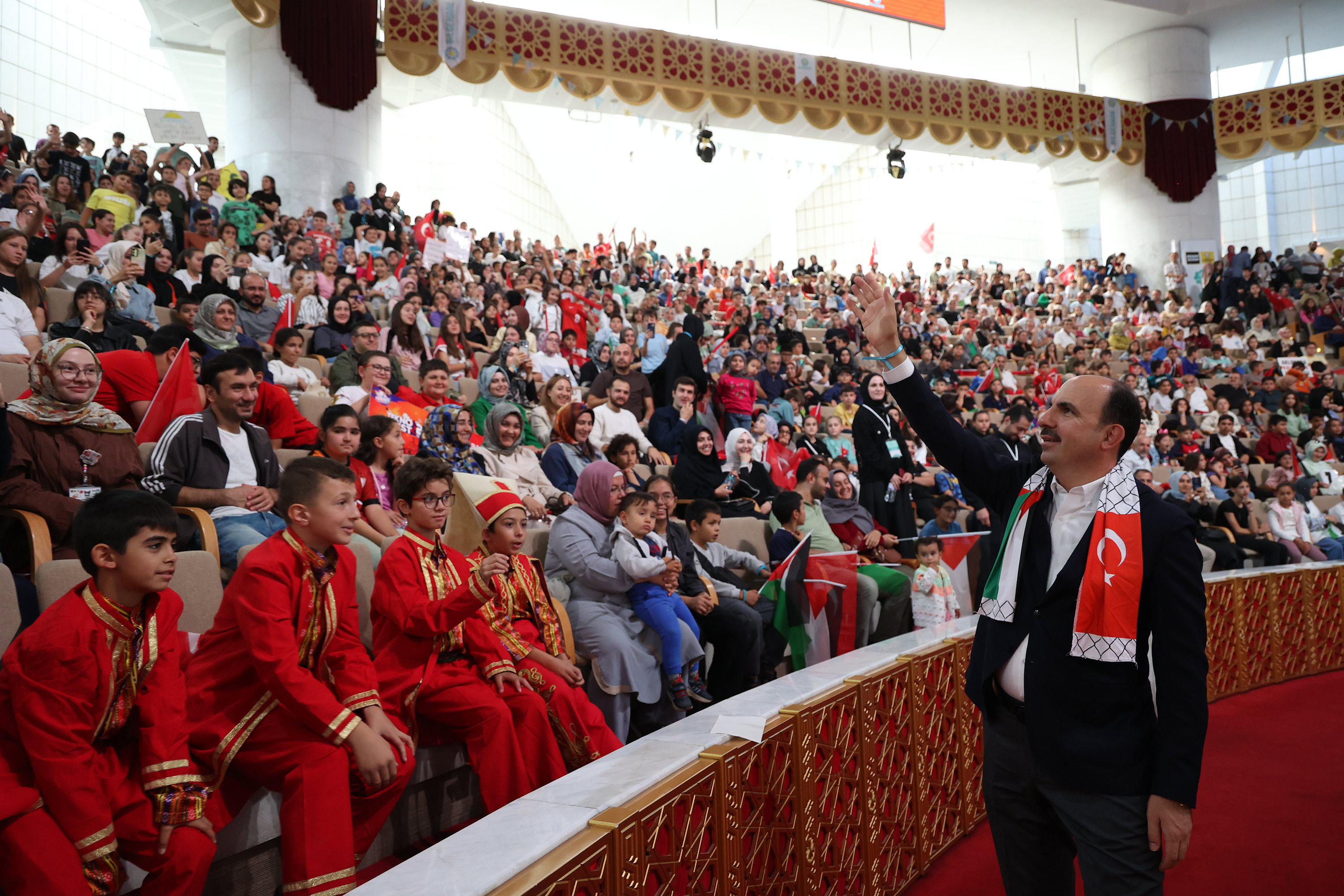 Başkan Altay Bilgehane öğrencilrine seslendi!