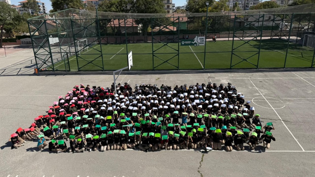 Kurtuluş Ortaokulu'ndan Gazze'ye destek mesajı