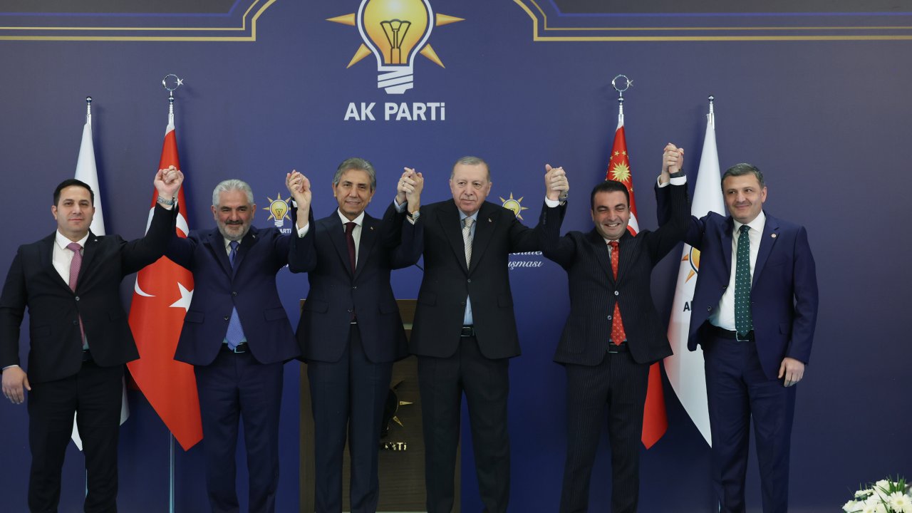 Cumhurbaşkanı Erdoğan'dan Özgür Özel'e "su bidonu" çıkışı