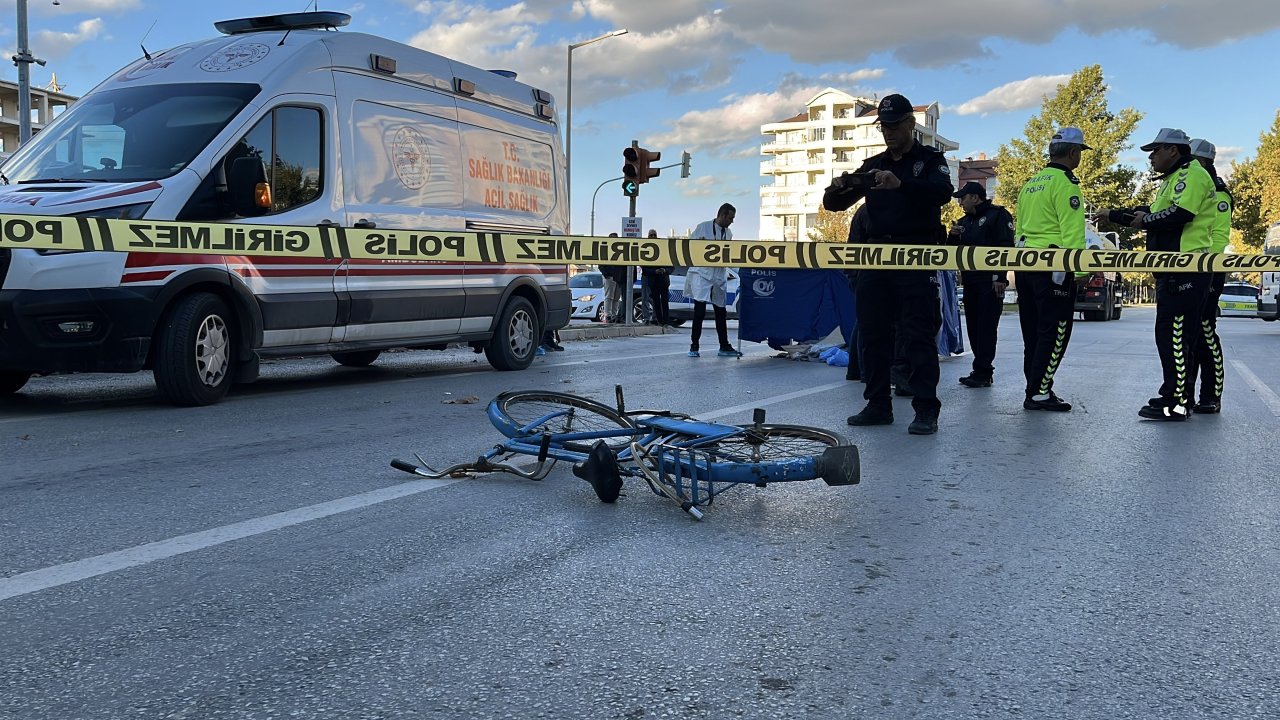 Konya Karatay'da tankerin çarptığı bisikletli hayatını kaybetti
