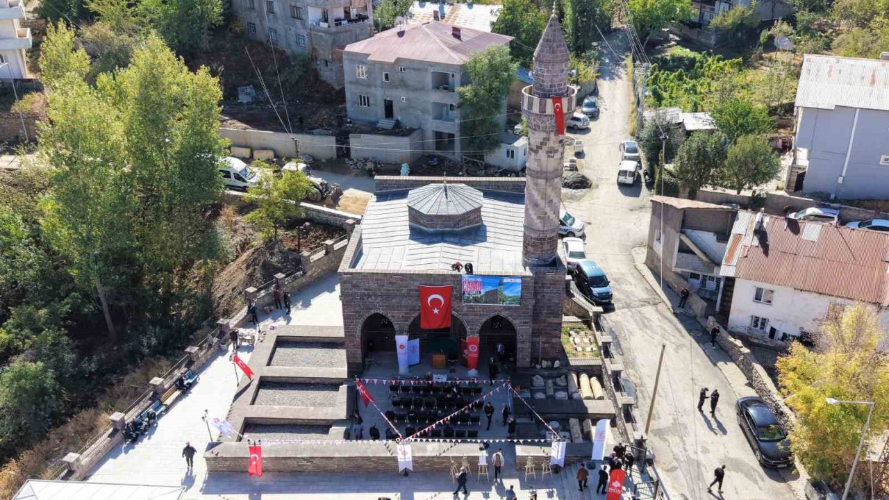 CHP döneminde yıkılan Murat Paşa Camisi 85 yıl sonra yeniden ibadete açıldı