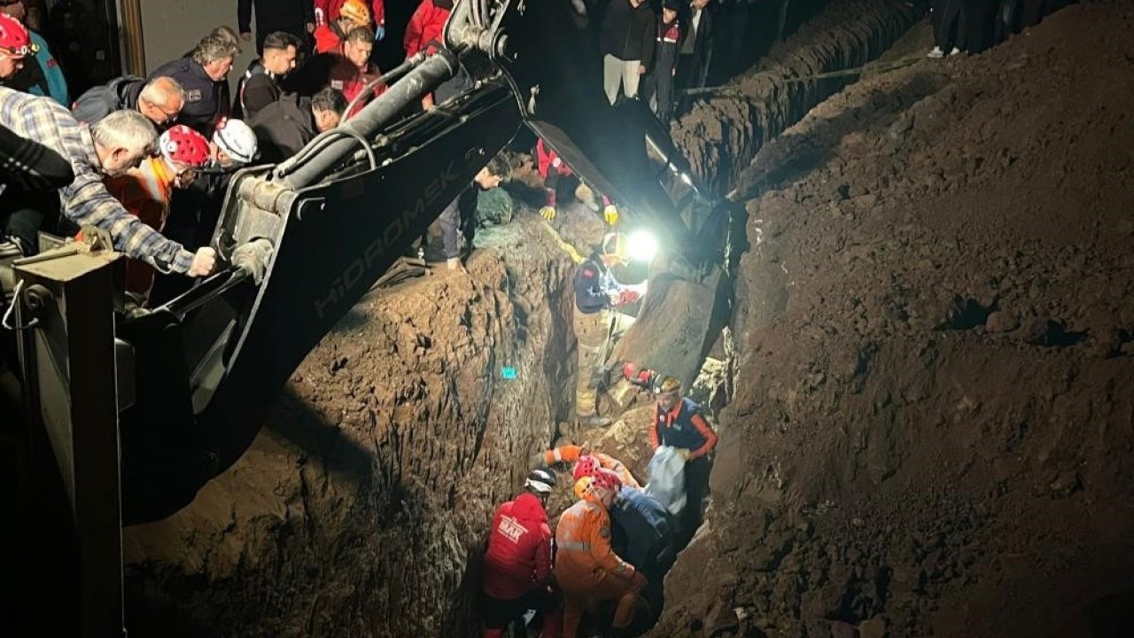 Kanalizasyon çukuru kazarken göçük altında kalan kardeşler defnedildi