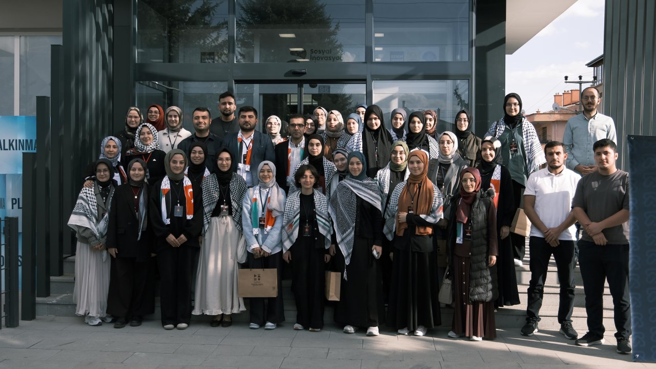 Konya'da liseli gençler Filistin farkındalığı kazanıyor