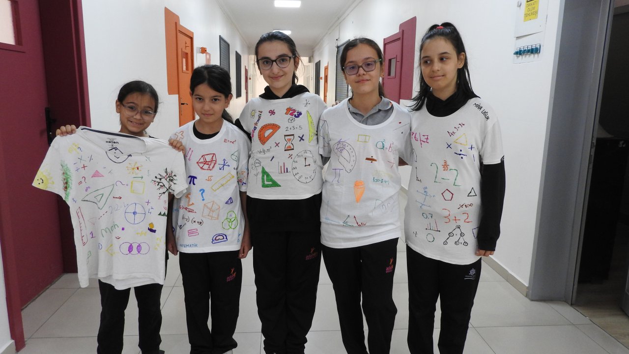 Konya'daki okul 'Matematik' ile Filistin mesajı verdi