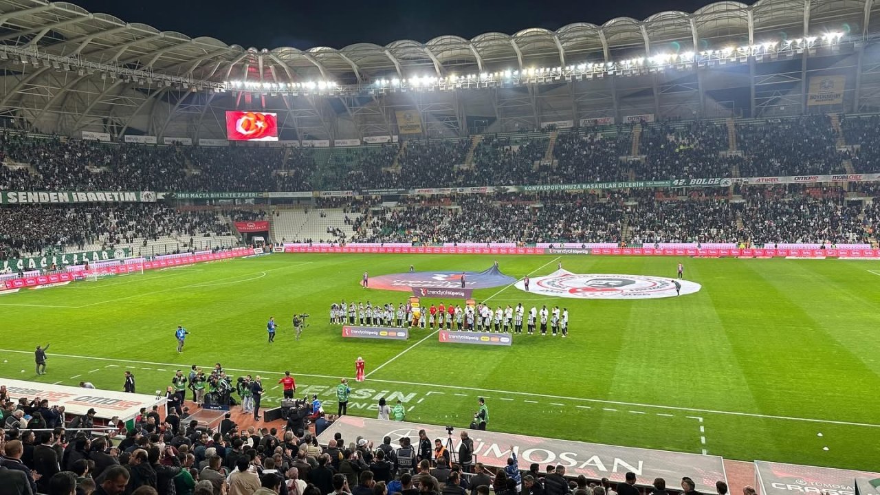 Konyaspor’da taraftar Recep Uçar’ı istifaya davet etti