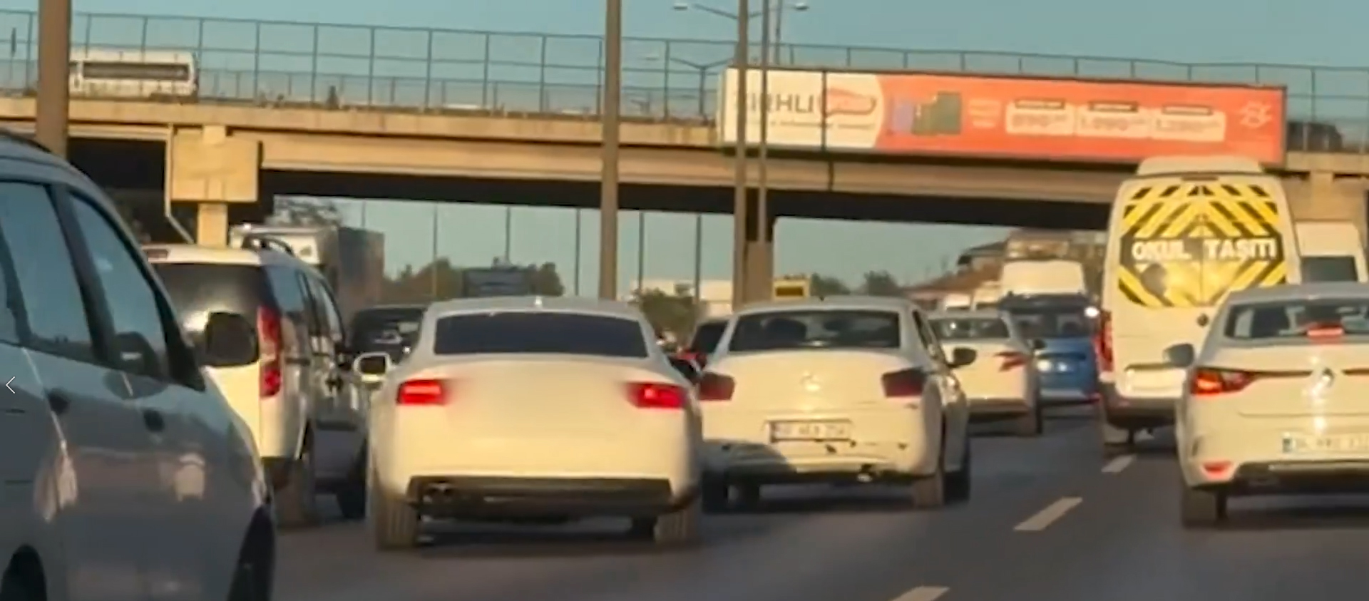 Yeni trafik kanununda "makas" atmaya yüklü ceza geliyor