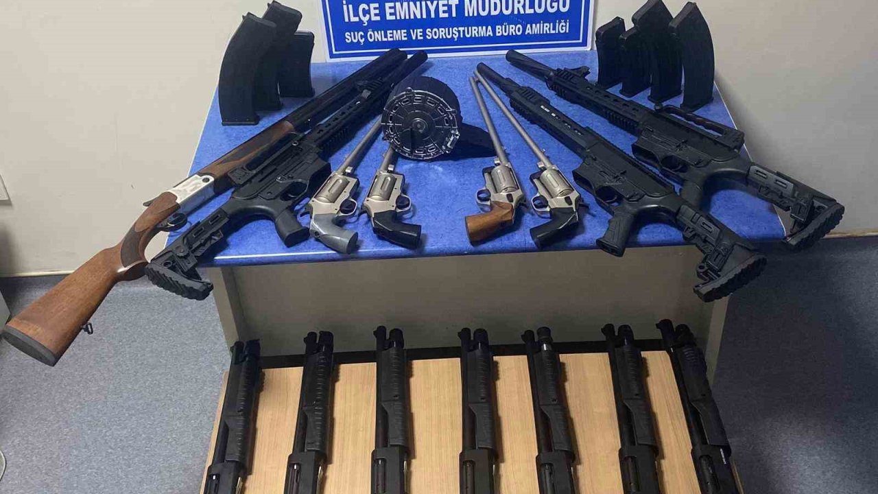 Konya'da usülsüz üretim tüfek sevkiyatına darbe