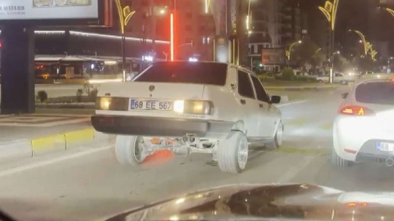 Arabasıyla herkesi şaşırtan o sürücüyü, polis de cezasıyla şaşırttı: 19 bin lira ceza kesildi
