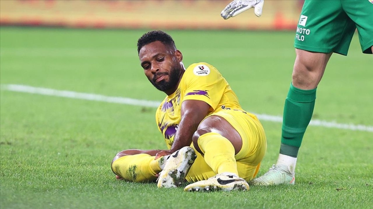 Claro'da "yırtık, çıkık ve kırık" tespit edildi